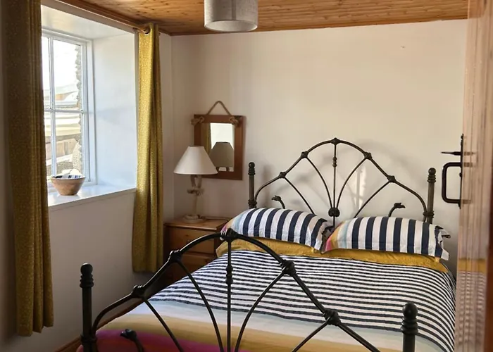 Lighthouse Keepers Moville